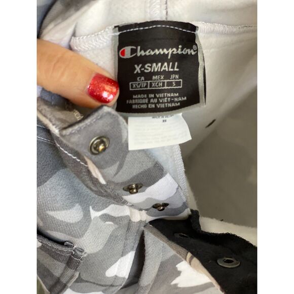 Urban Outfitters Champion Grey Camouflage Super Fleece Bib Overalls Size XS - Picture 3 of 11